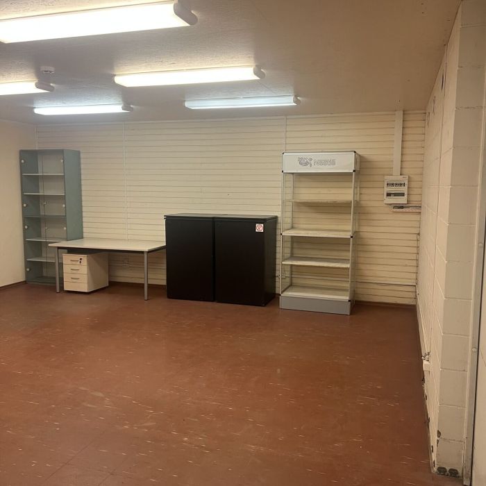 Üürile äripind, kaubandus, ladu – 43 m²